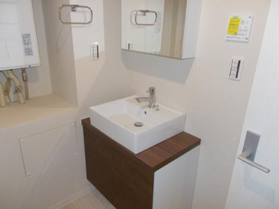 【洗面所】 | ホワイトレジデンス | コンパクトで使いやすい洗面所