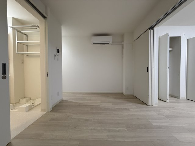 クリエオーレ蛍池Ⅲの居間・リビング