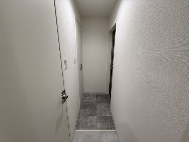 クリエオーレ蛍池Ⅲの玄関