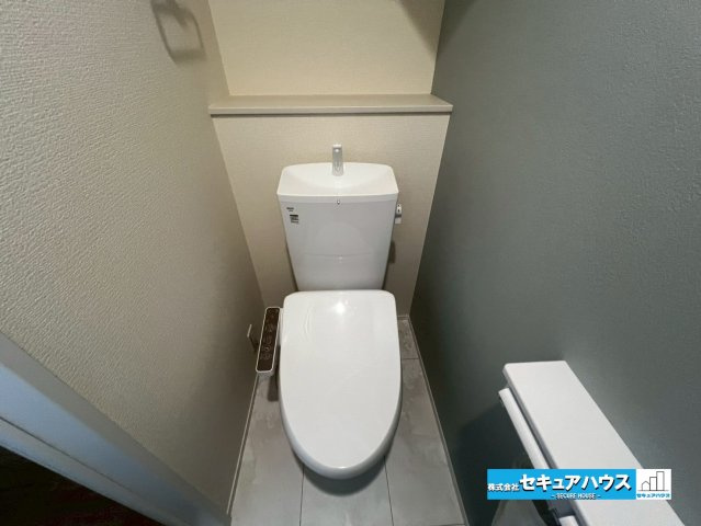 【同施工物件ご案内可能】東郷町大字春木字白土　全1棟の内観：施工例|【洋室イメージ】
◆家族一人ひとりの大切なプライベート空間。趣味に合わせて使って頂けるようシンプルに仕上げてあります。暮らし心地を大きく左右する収納を、適材適所に配置し使い勝手を考慮しました。　