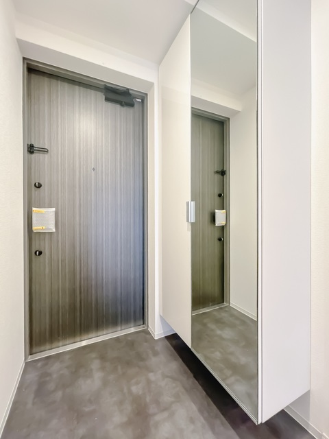 エル・セレーノ新大阪北の玄関|※写真は同タイプ住戸です。