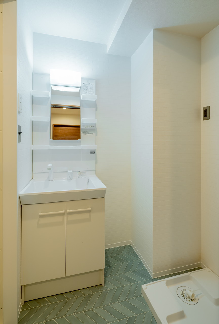 フラワーハイツの洋室