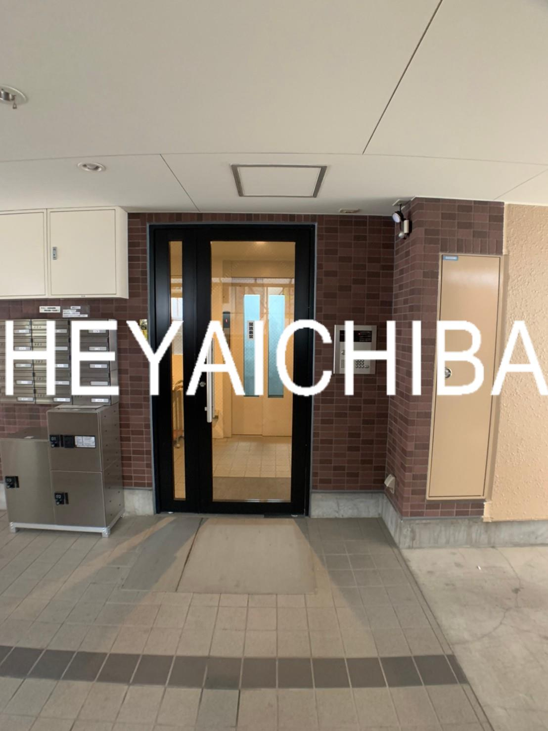 N'sフラットのエントランス