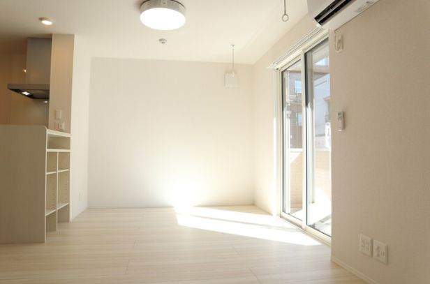 ディール川口の居間・リビング