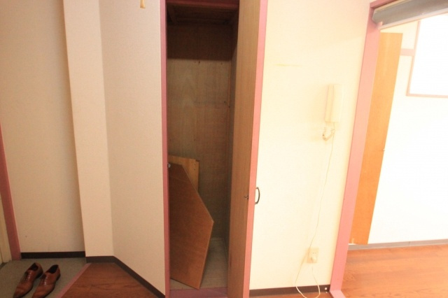 タキハイツの収納