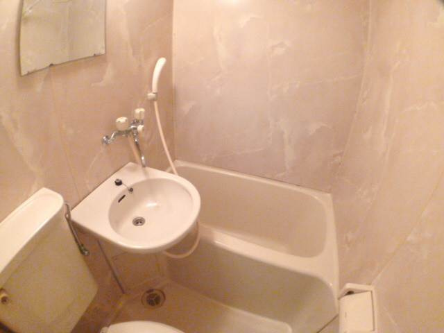 ライオンズマンション新神戸の浴室