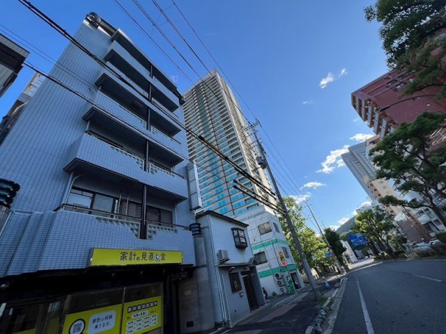 ブリリアント新神戸の外観