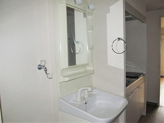 SANKOガルフタワーの洗面所