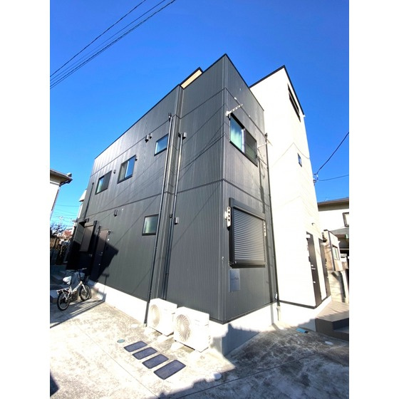 ＴｒｅｓＰｌａｔａの外観