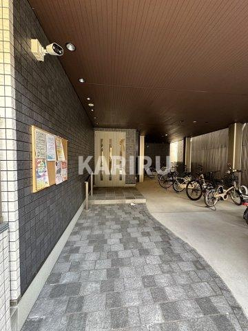 フルール桃谷の駐車場