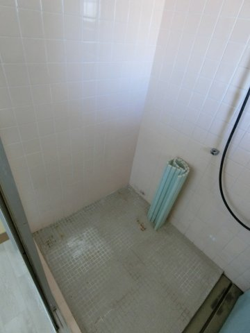 ネオハイツ安倍の浴室