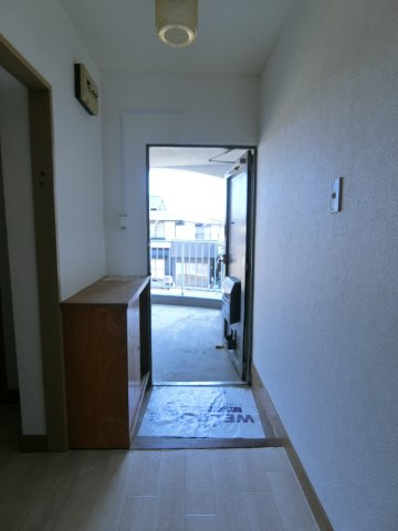 ネオハイツ安倍の玄関