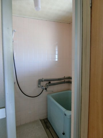 ネオハイツ安倍の浴室