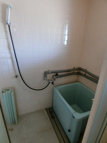 ネオハイツ安倍の浴室