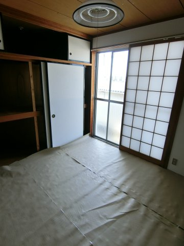 ネオハイツ安倍の和室