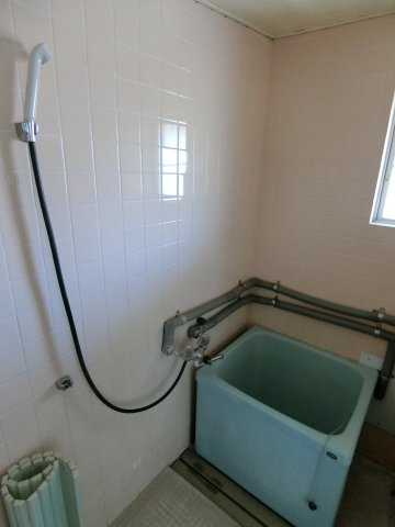 ネオハイツ安倍の浴室