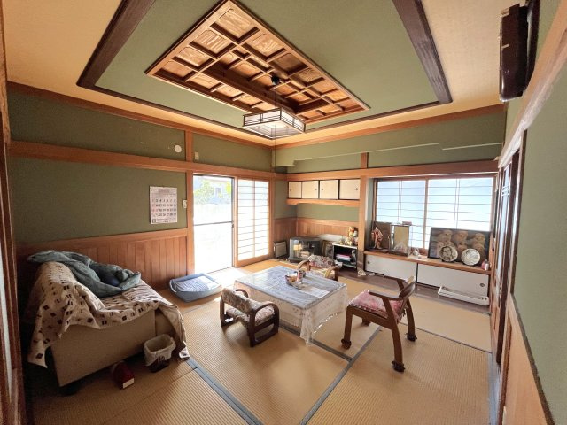 宮崎県串間市　寺里2世帯住宅の居間・リビング