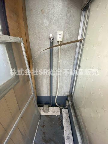 善根寺町4丁目中古テラスハウスの設備|洗濯機置場はバルコニーにあります！