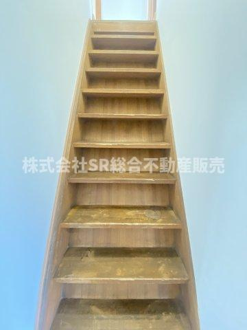 善根寺町4丁目中古テラスハウスの内装|当日予約も大歓迎です！土日祝、雨の日やお子様連れのお客様の送迎も可能ですのでお気になさらずお問合せ下さい。お仕事終わりのお時間にも柔軟に対応致しますのでお気軽にお申し付け下さいませ。