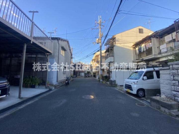 善根寺町4丁目中古テラスハウスの前面道路含む現地写真|前面道路含む現地写真です