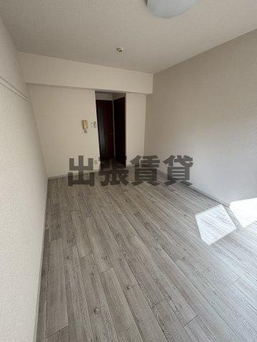 仲介手数料0円！！ラ・ヴィアンパレスIIの居間・リビング