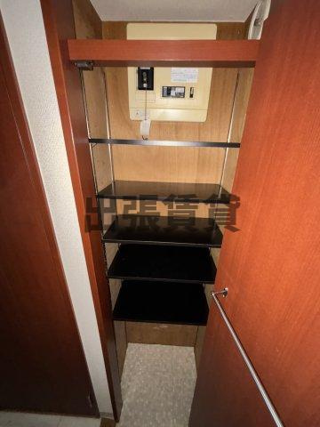 仲介手数料0円！！ラ・ヴィアンパレスIIの収納