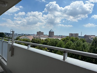 南大沢学園・萌樹の丘の展望|バルコニーより