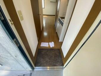 メゾン東山の玄関|シンプルで使いやすい玄関です