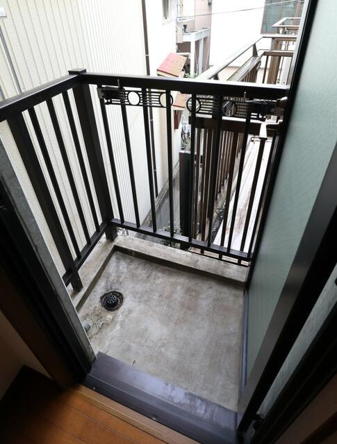 メゾン東山のバルコニー| 