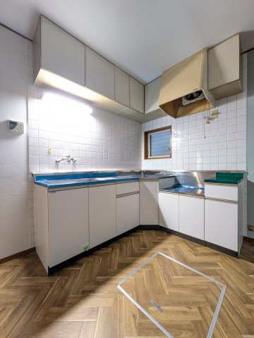 牛沼一戸建のキッチン