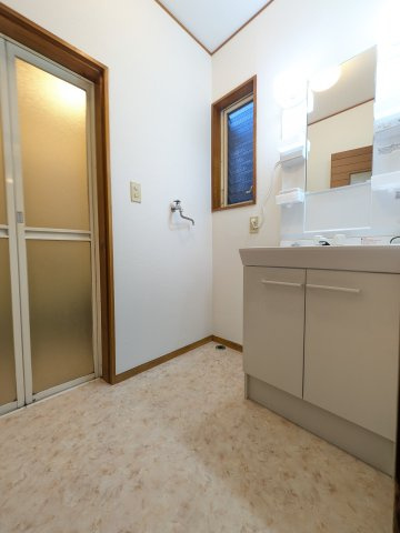 牛沼一戸建の洗面所