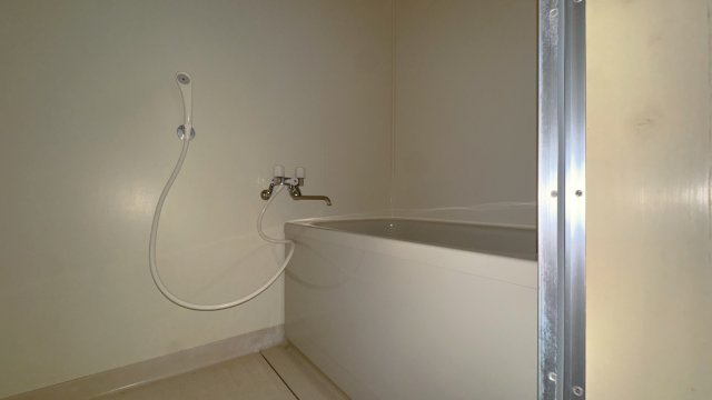 ニューハイツ春の木 No.2の浴室