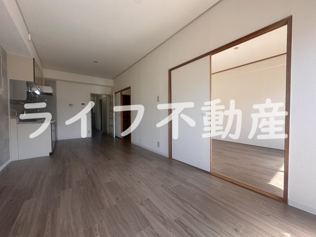 サンプラザ新石切の居間・リビング|リビングです