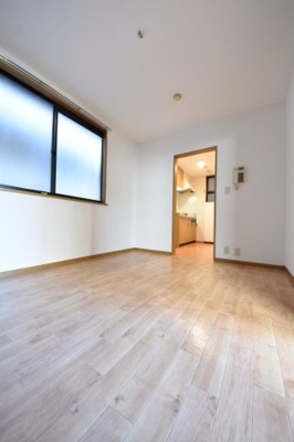 【居間・リビング】 | 中山手ガーデンパレスC棟