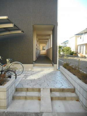 【エントランス】 | アルメゾンコスメア