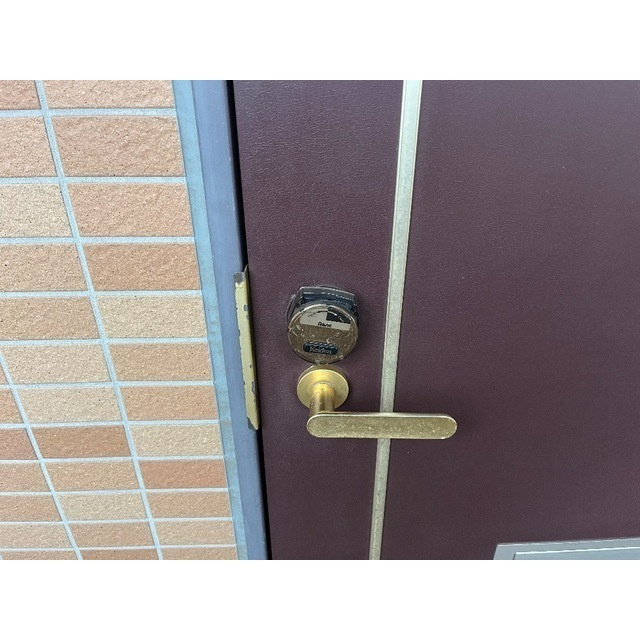 メゾン・ド・ディマンシェの玄関