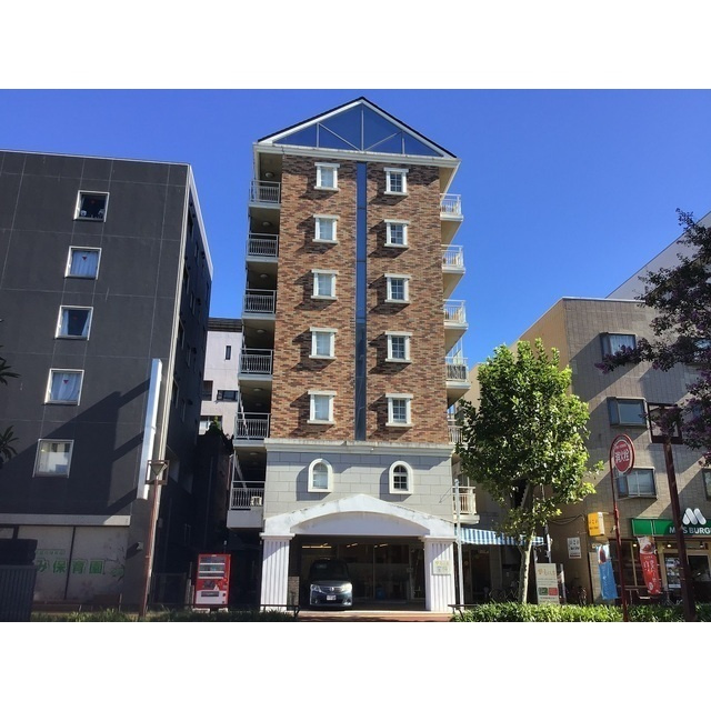 メゾン・ド・ディマンシェの外観