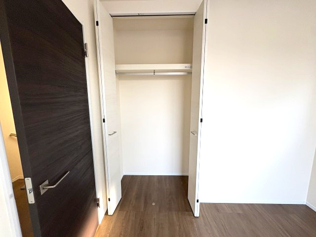 【収納】 | 福岡市博多区麦野1丁目　2号棟（全2棟）【仲介手数料無料・0円】 | 現地写真。