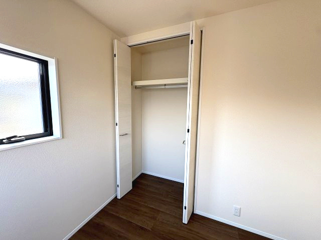 【収納】 | 福岡市博多区麦野1丁目　2号棟（全2棟）【仲介手数料無料・0円】 | 現地写真。