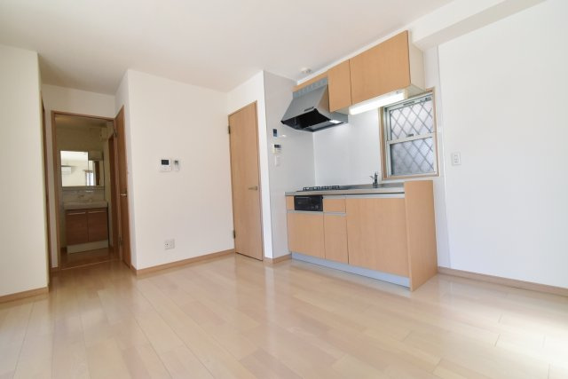 西宮市中殿町の賃貸マンションの内装