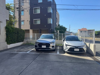 【駐車場】