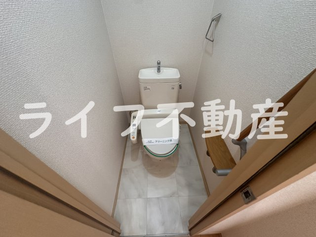 ドゥ・リュエルAのトイレ|コンパクトで使いやすいトイレです