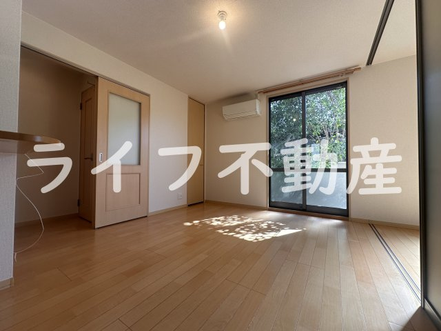 ドゥ・リュエルAの居間・リビング|居間です