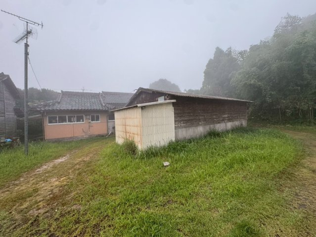 鹿児島県鹿屋市　戸建て+倉庫+厩舎の外観