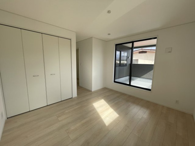 【内観：施工例】 | 【新築分譲住宅　～クレイドルガーデン～】 山形市江南　第24　☆全2棟☆ | 【Style Room】
家族一人ひとりの大切なプライベート空間。趣味・感性で個性的に飾って頂けるようシンプルに仕上げてあります。自分時間を充実させながら心豊かなひとときを過ごすための大切な空間。