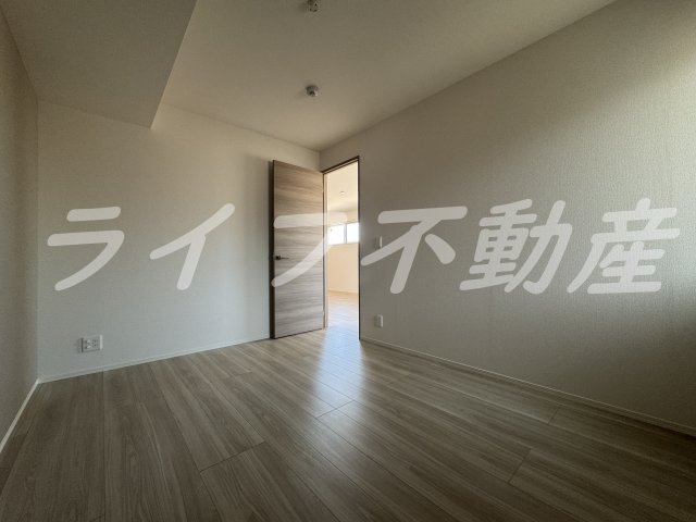 アベニール末広の内装|明るい色調の室内です