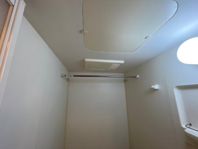 ラ・ティエラのその他|浴室乾燥機