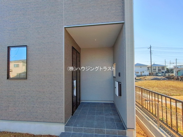 アーバンスタイル所沢市三ヶ島１期　全１棟の玄関