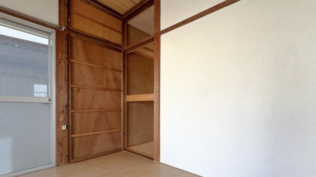 成澤戸建東椎路1294南西角の収納