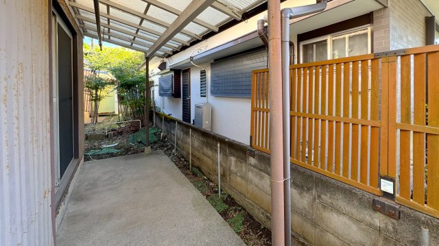 成澤戸建東椎路1294南西角のバルコニー